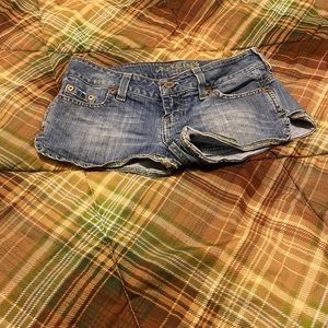 Women’s jean shorts